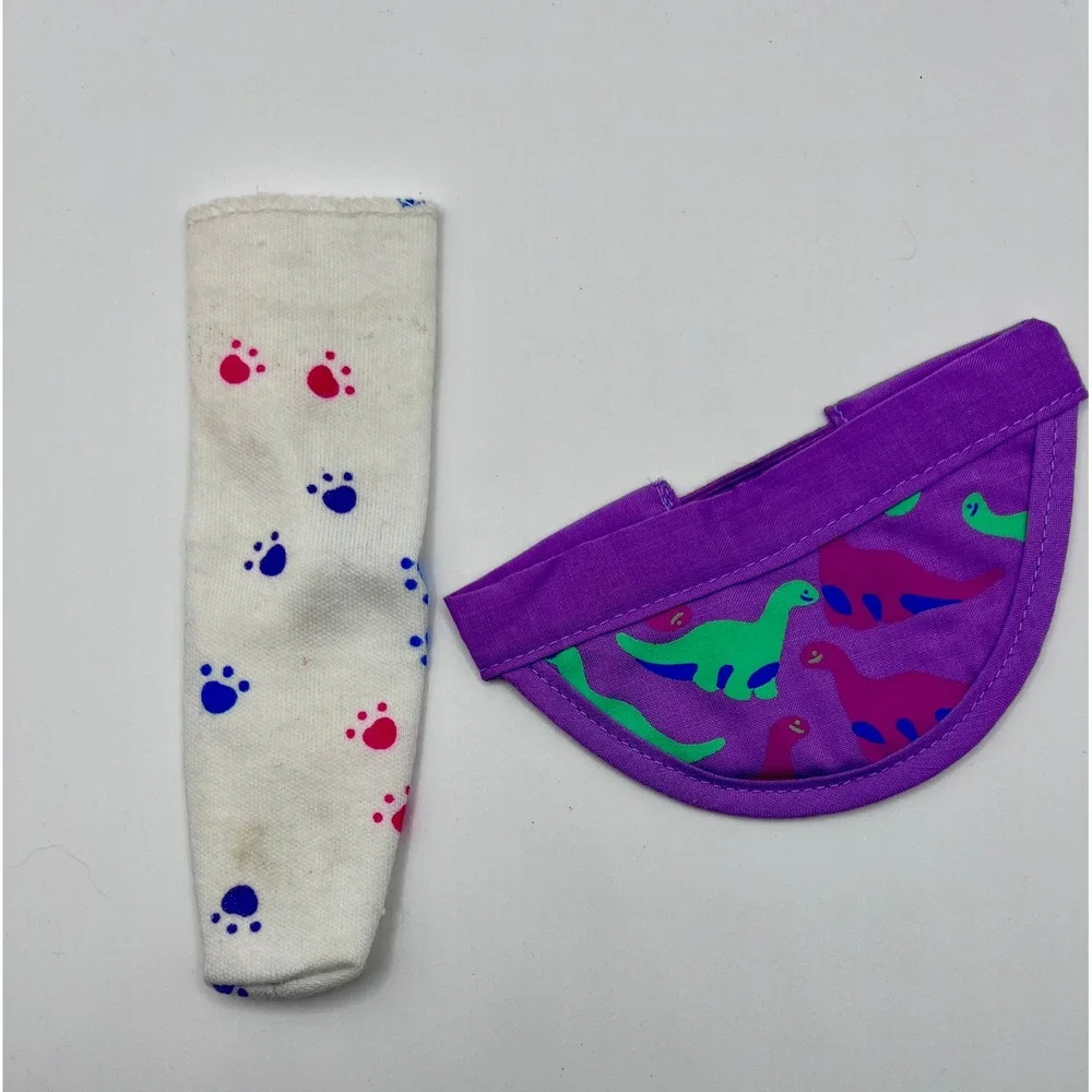 Mattel Hot Looks Doll Accessory Bag Set OS Multi Excellent 1980s Dino Visor Sock